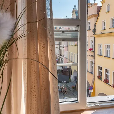 Apartment Ale Antresola! - 4 Osobowy Przy Ratuszu Z Parkingiem - Space Jelenia Gora