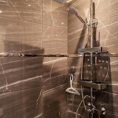 Ale Antresola! - 4 Osobowy Przy Ratuszu Z Parkingiem - Space 아파트