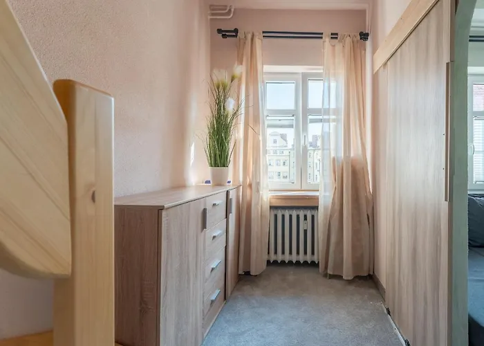 Ale Antresola! - 4 Osobowy Przy Ratuszu Z Parkingiem - Space * Jelenia Góra