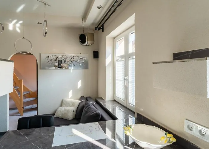 Ale Antresola! - 4 Osobowy Przy Ratuszu Z Parkingiem - Space Apartament Jelenia Góra