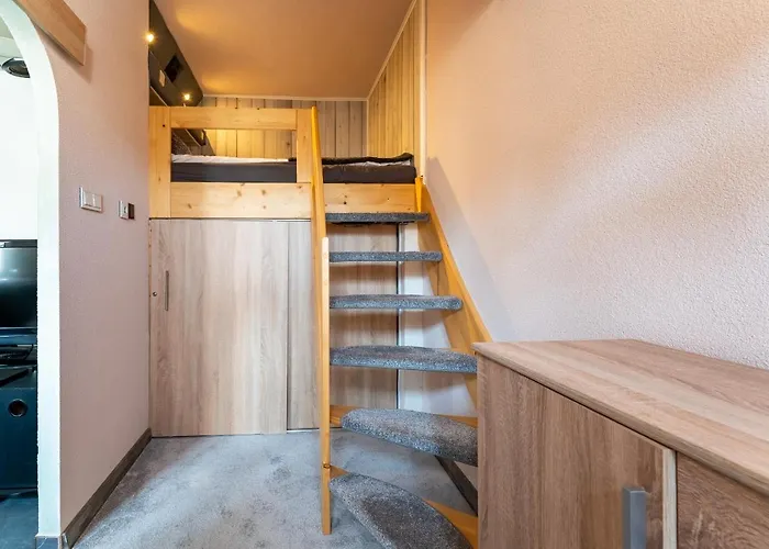 Ale Antresola! - 4 Osobowy Przy Ratuszu Z Parkingiem - Space *